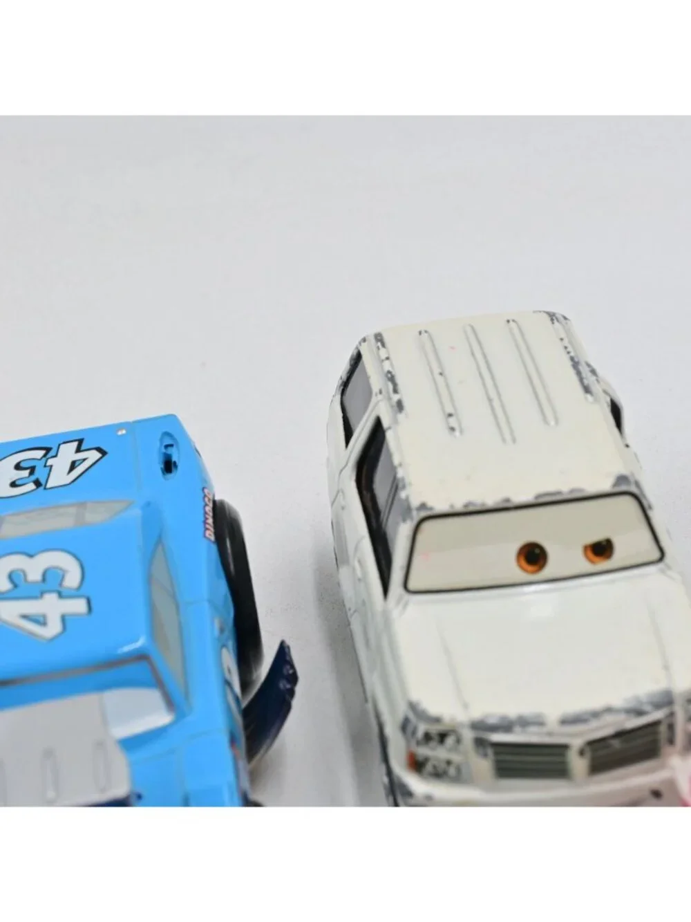 Disney Pixar Cars Diecast Lot of 25 Mattel 1:55 Lightning McQueen Mater King